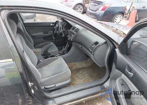 2006 Honda Accord 2.4 Lx z USA, uszkodzony, nr VIN 3HGCM56426G707597